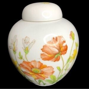 Ancap Sona Verona Italy Floral Italian Porcelain Vase 5 1/4” in EUC 🇮🇹